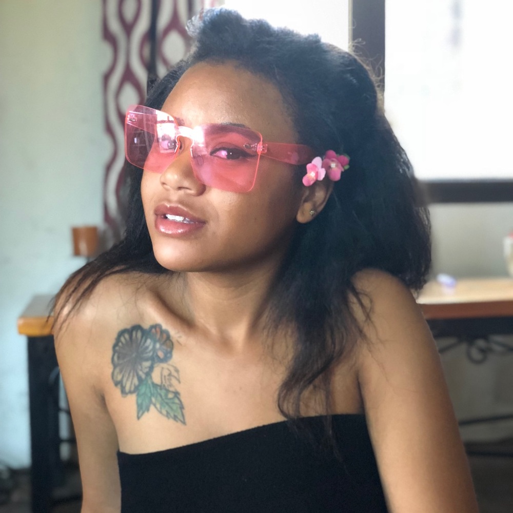 Meet your Posher, Rose